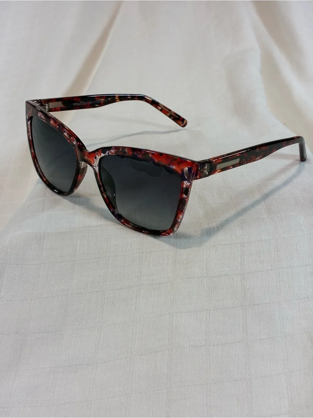 Prive Revaux Tortoiseshell Cat-Eye Sunglasses for Woman